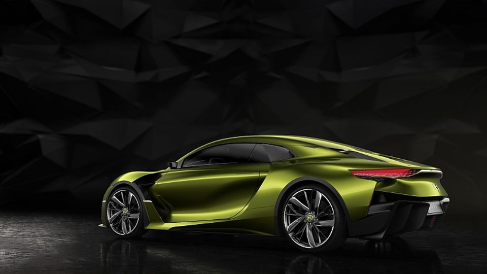 Der DS E-Tense ist 4,72 Meter lang Der DS E-Tense ist 4,72 Meter lang