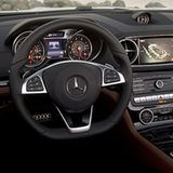 Das Cockpit des Mercedes SL 400