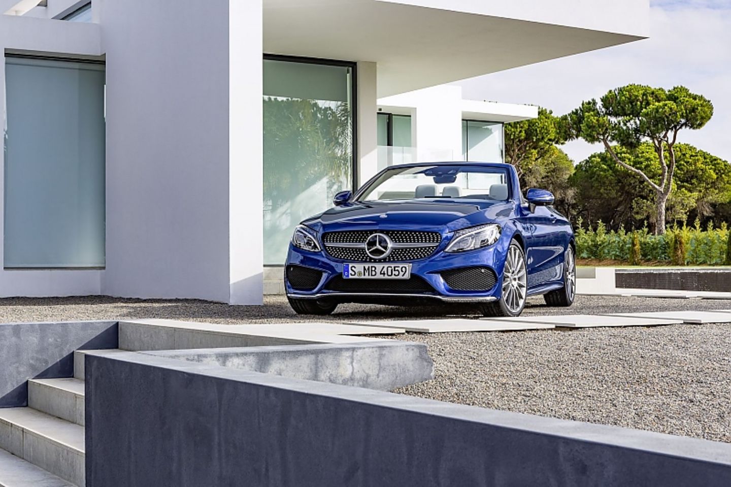 Das neue Mercedes-Benz C-Klasse Cabrio ist ein Viersitzer.