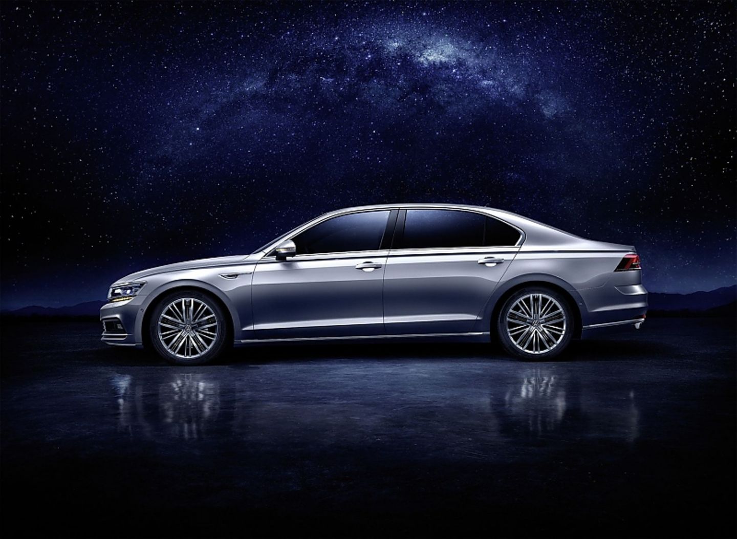 Der VW Phideon ist 5,05 Meter lang