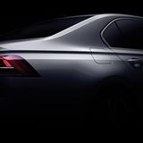 Eine scharfe Kante zieht sich die Flanke entlang