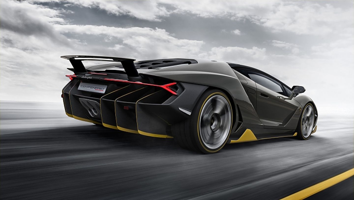 Lamborghini Centenario 2016 - erstmals mit Vierradlenkung