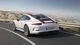 Im Gegensatz zum GT 3 und GT3 RS kommt der Porsche 911 R ohne auffälligen Spoiler aus