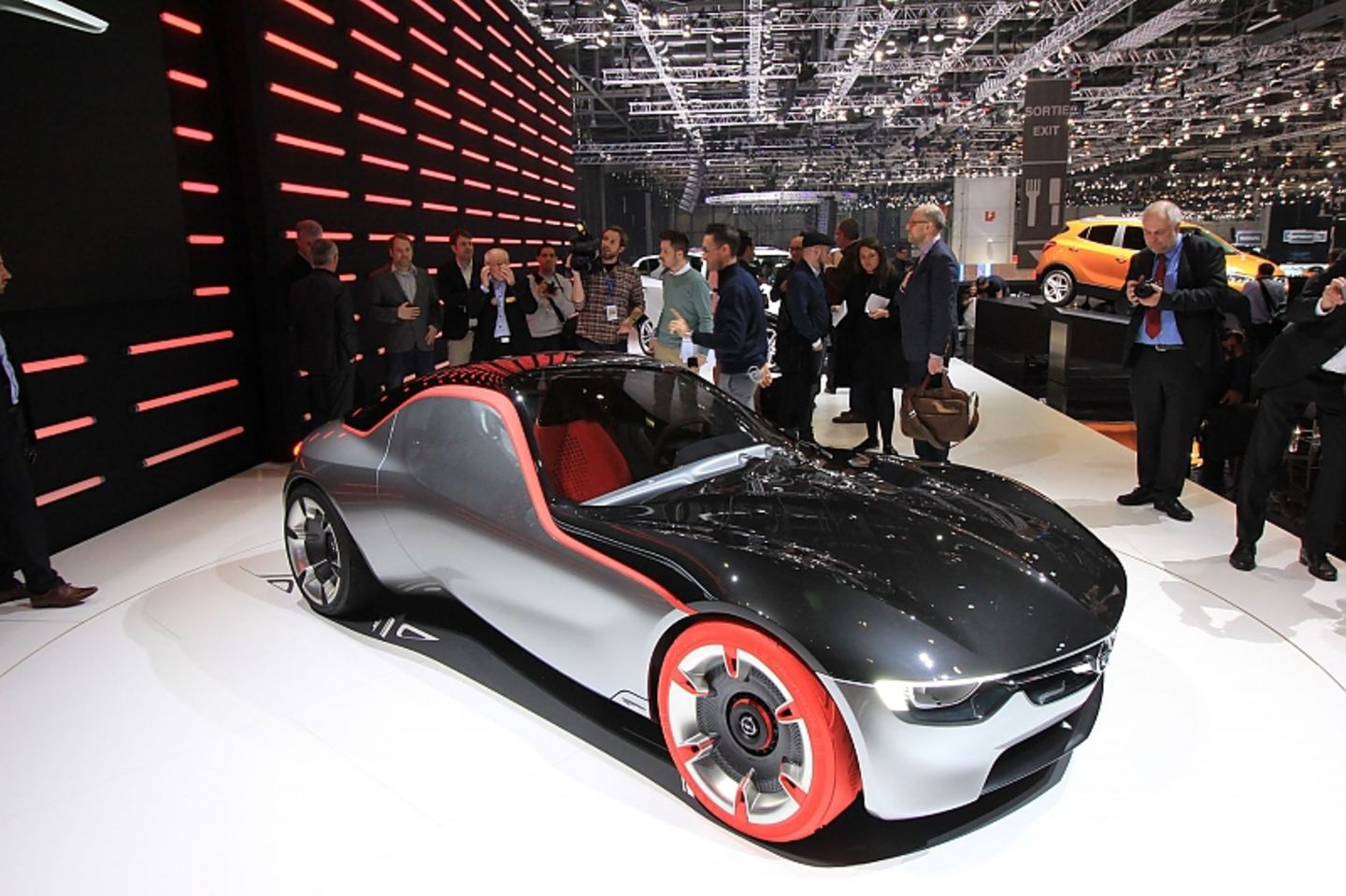 Opel GT - eines der Highlights auf dem Salon