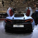 Der McLaren 570GT hat sogar einen winzigen Kofferraum.