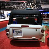 Die Sport-Tasche schmeisst man einfach auf die Ladefläche