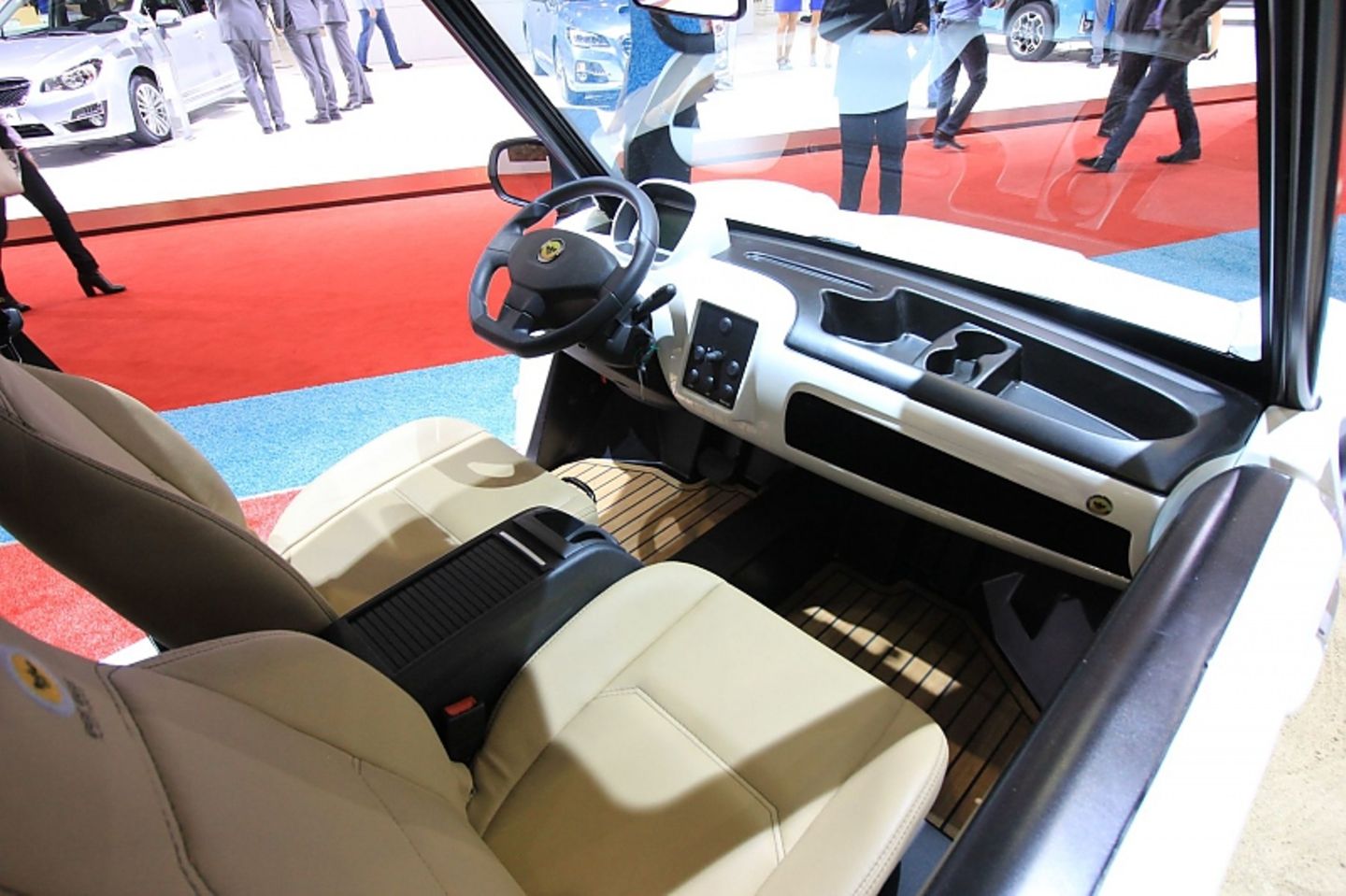 Schlichtes Cockpit, aber alles im Blick
