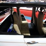 Zur Not stellt man die Kühlbox auf die Rückbank