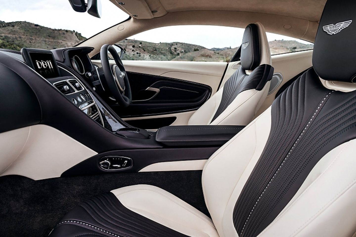 Aston Martin DB11 - Luxus im Innern