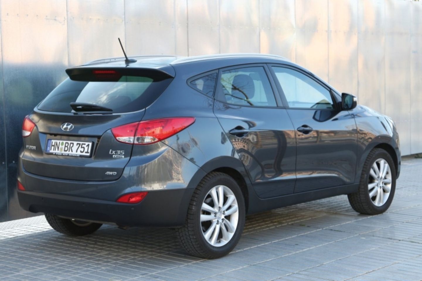 Der Hyundai ix35 wird von einer Brennstoffzelle angetrieben