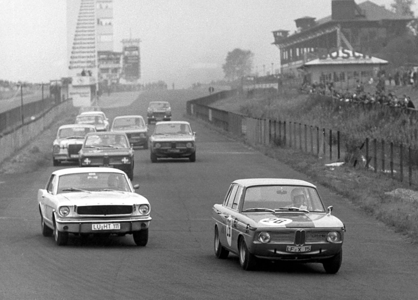 BMW 1800 im Motorsport - in den 60ern ging es für die Bayern los