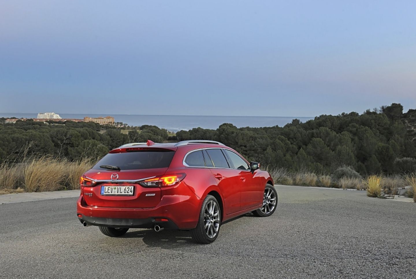 Der Mazda 6 Kombi ist 4,81 Meter lang,...