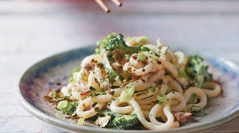 Die japanischen Udon-Nudeln sind viel sättigender als normale Spaghetti