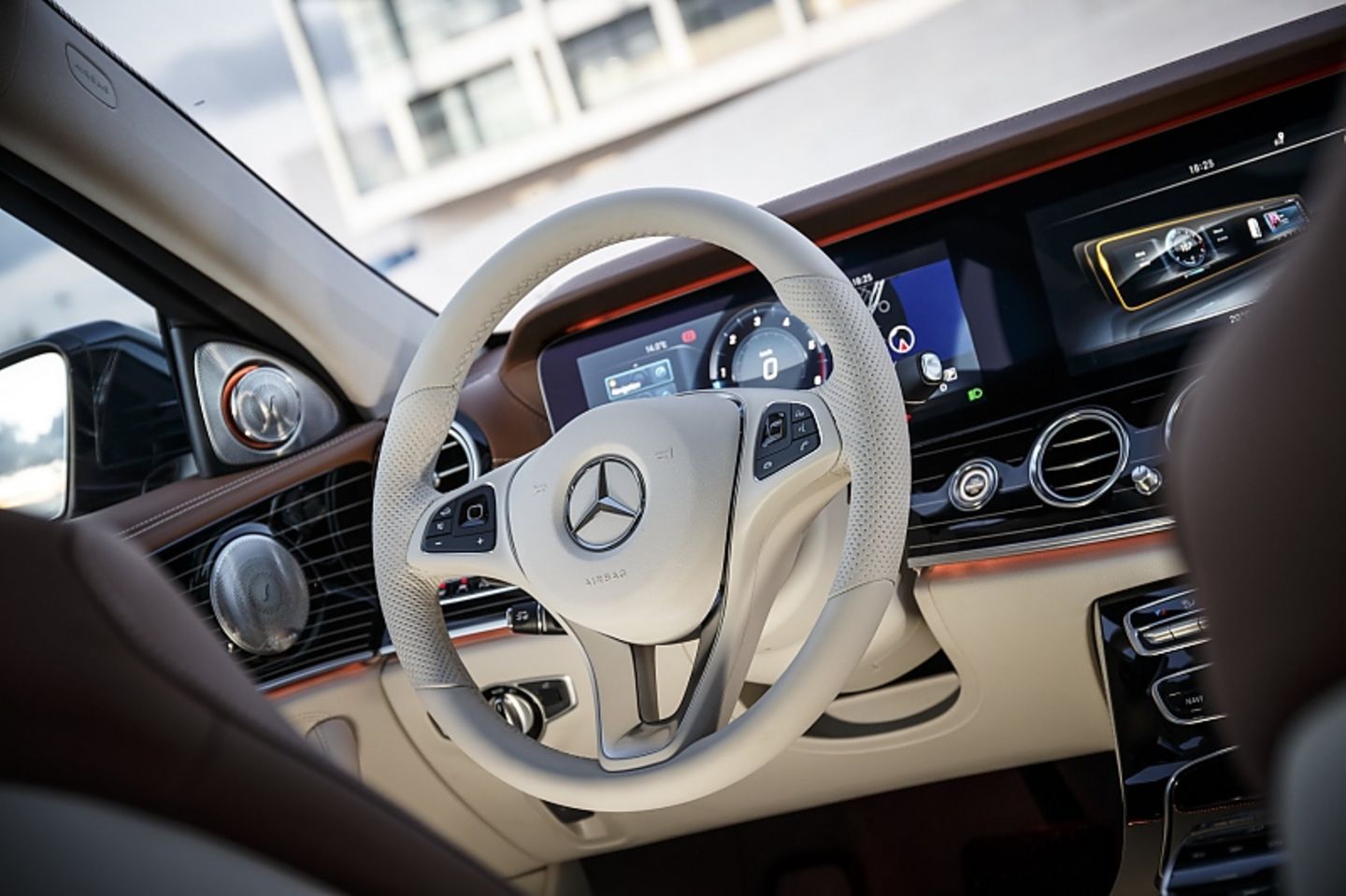 Das Cockpit des Mercedes E 220d