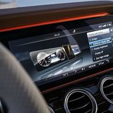 Mercedes E 220d - nur optional mit zwei großen Displays