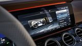 Mercedes E 220d - nur optional mit zwei großen Displays