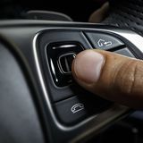 Mercedes E 220d - Bedienmodule wie vom Blackberry