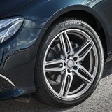 Mercedes E 220d - es geht auch sportlich