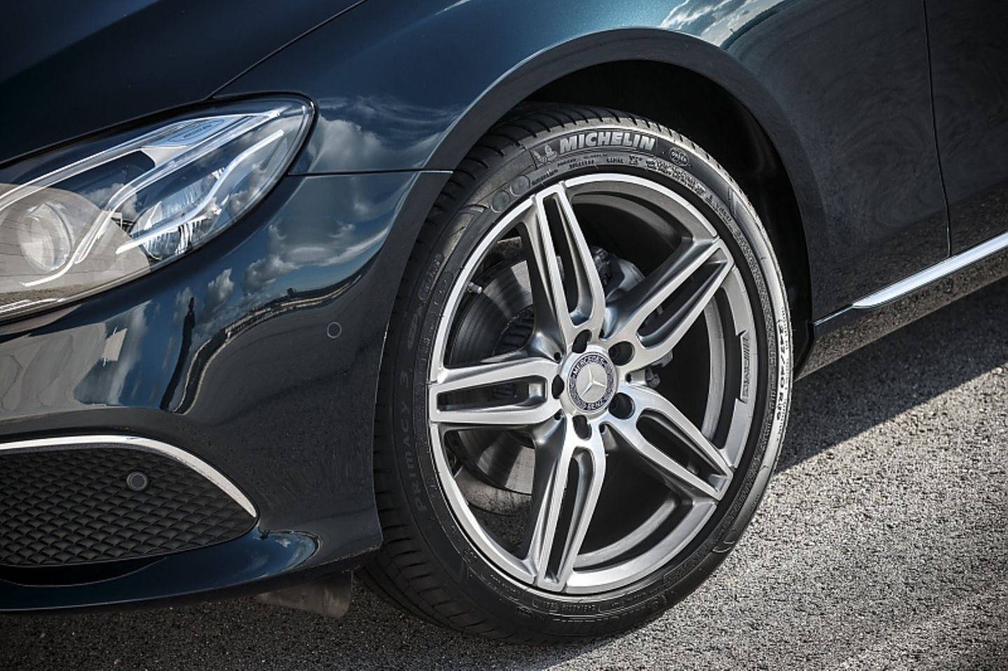 Mercedes E 220d - es geht auch sportlich
