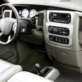 Das Interieur des Dodge Ram Power Wagon (2005)