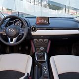 Das Cockpit des Mazda CX-3.