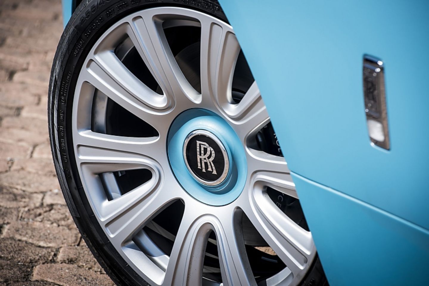 Rolls Royce Dawn 2016 - auf massigen 21-Zöllern