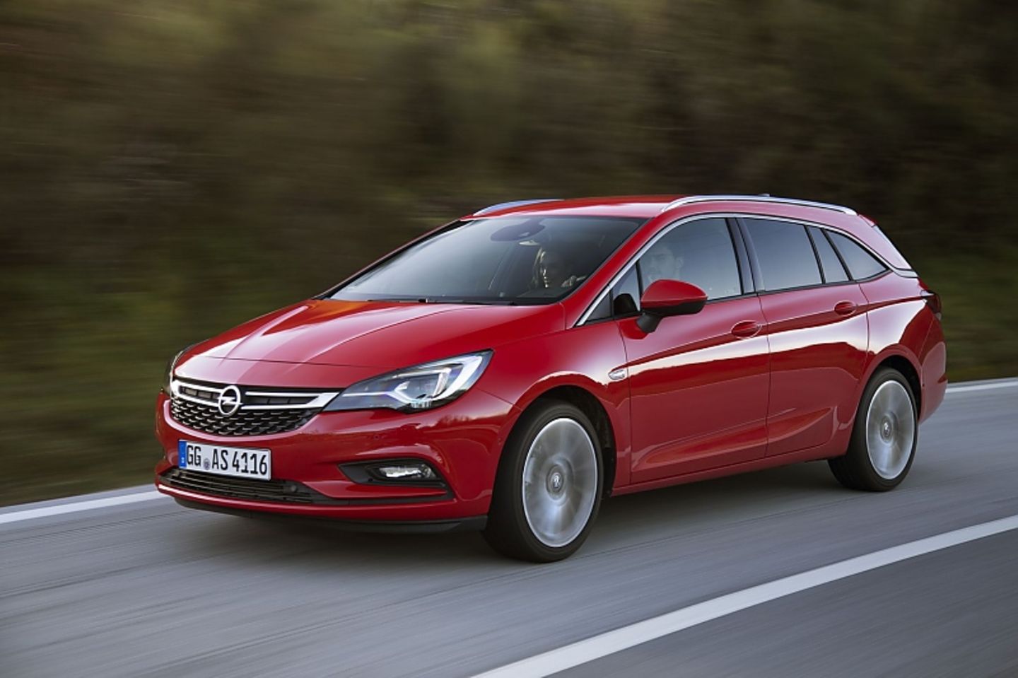 Opel Astra Sports Tourer 1.6 BiTurbo CDTI braucht 4,2 Liter pro 100 Kilometer