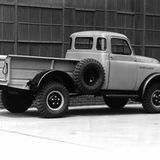 Die grundlegende Konstruktionsweise des Dodge Power Wagon (hier ein Modell aus dem Jahr 1957) wurde beibehalten