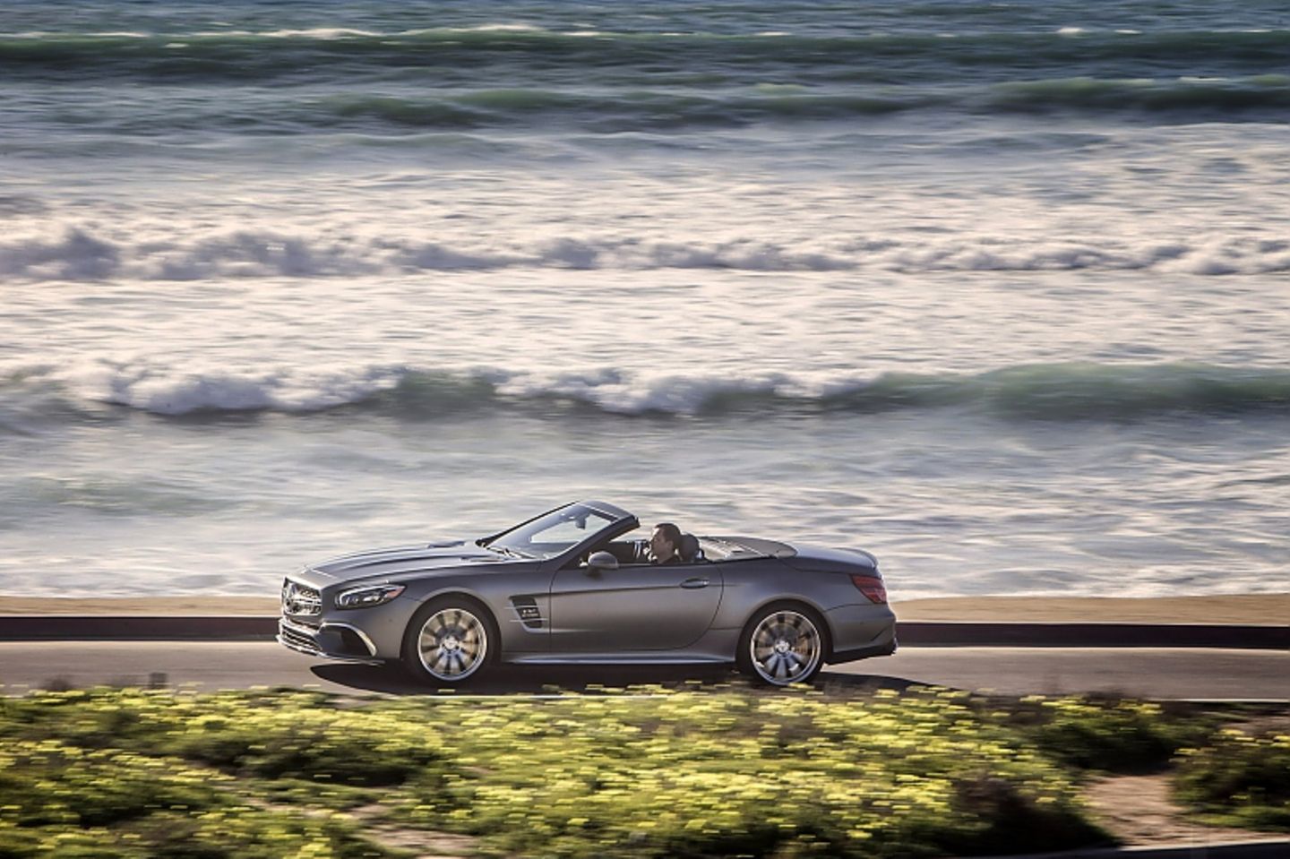 Mercedes AMG SL 65 - fast zwei Tonnen schwer