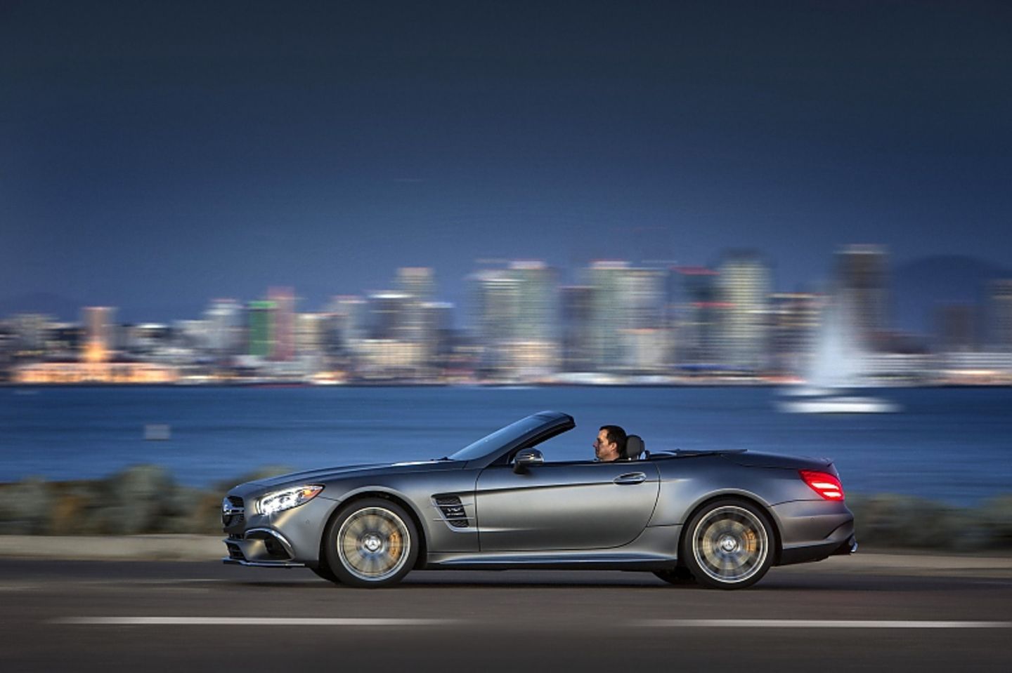 Mercedes AMG SL 65 - passt auch abends