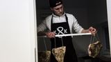 ... und für mehrere Monate zum Reifen in die Reifekammer gebracht.