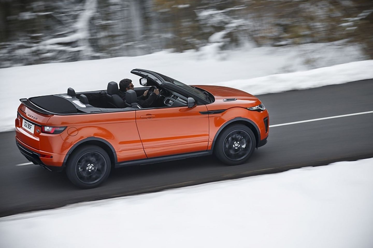 Das Range Rover Evoque Cabrio ist durchaus kommod