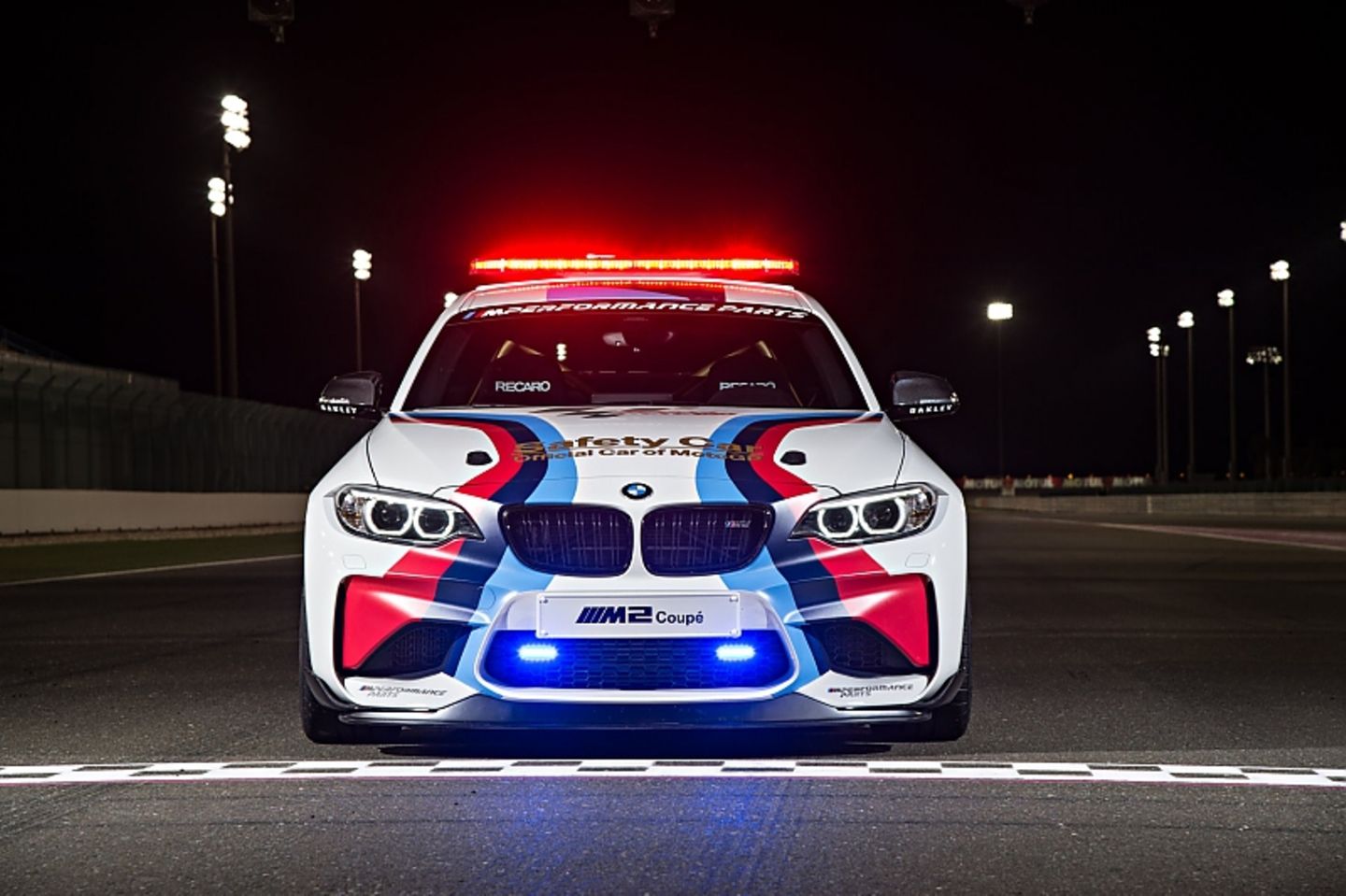 BMW M2 Safety Car Moto GP 2016 - auf der Zielgeraden