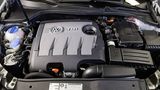 Beim 1,6 Liter Motor wird ein Strömungsgleichrichter im Ansaugtrakt eingesetzt.