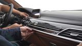 BMW 750 Li Solitaire - die exklusive Zierleiste mit Brillant
