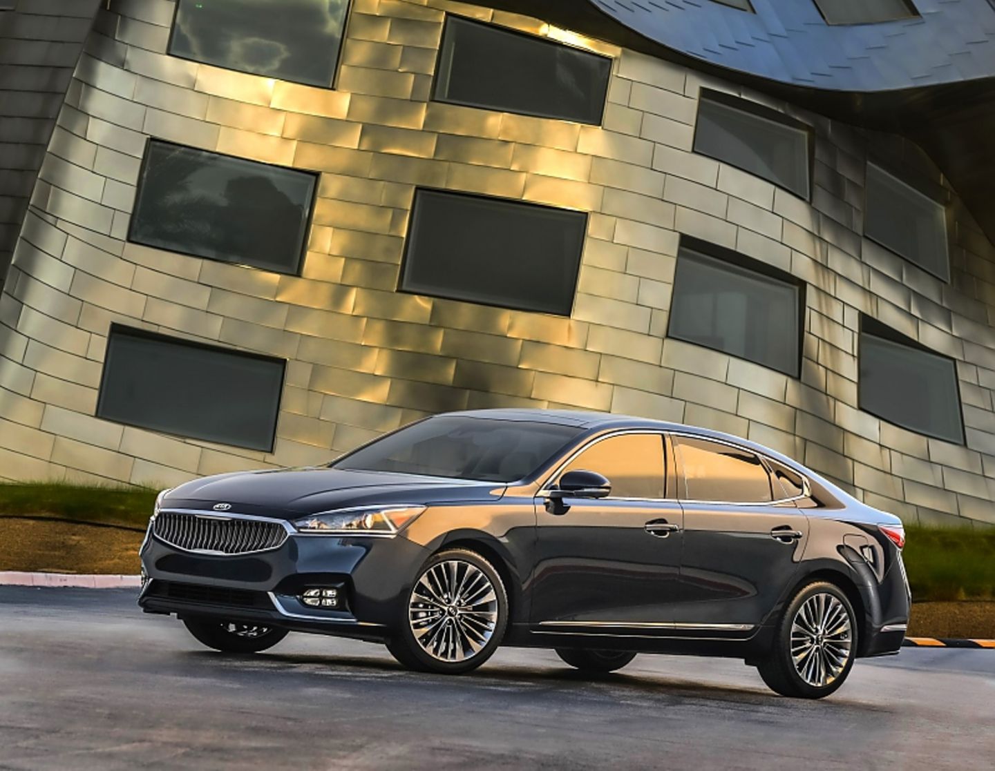 Kia Cadenza 2016