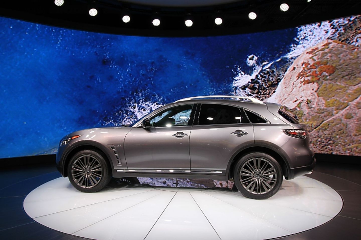 Infiniti QX 70 - ebenfalls neu