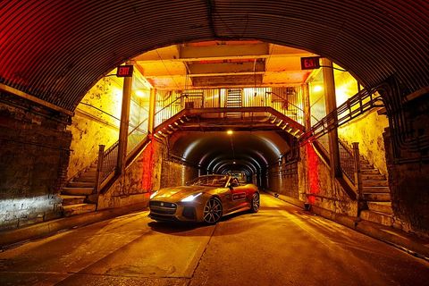 Der Jaguar F Type SVR hat 575 PS