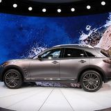 Der Infiniti QX 70 bekommt ein Facelift spendiert