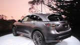 Das Heck beim QX 70 bleibt typisch Infiniti