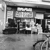Banner "Molotow muss bleiben"