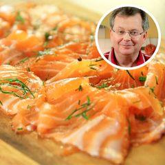 Sternekoch zeigt: So bereiten Sie gebeizten Lachs auf Gourmetniveau in der eigenen Küche zu