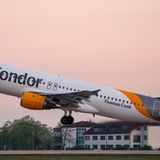 So sahen die Condor-Flugzeuge unter der Ägide von Thomas Cook aus: mehr Grau und Gelb auf dem Rumpf. Statt eines Vogelsymbols sah man an der Heckflosse ein stilisiertes gelbes Herz.