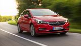 Der Opel Astra ist 4,37 Meter lang,...