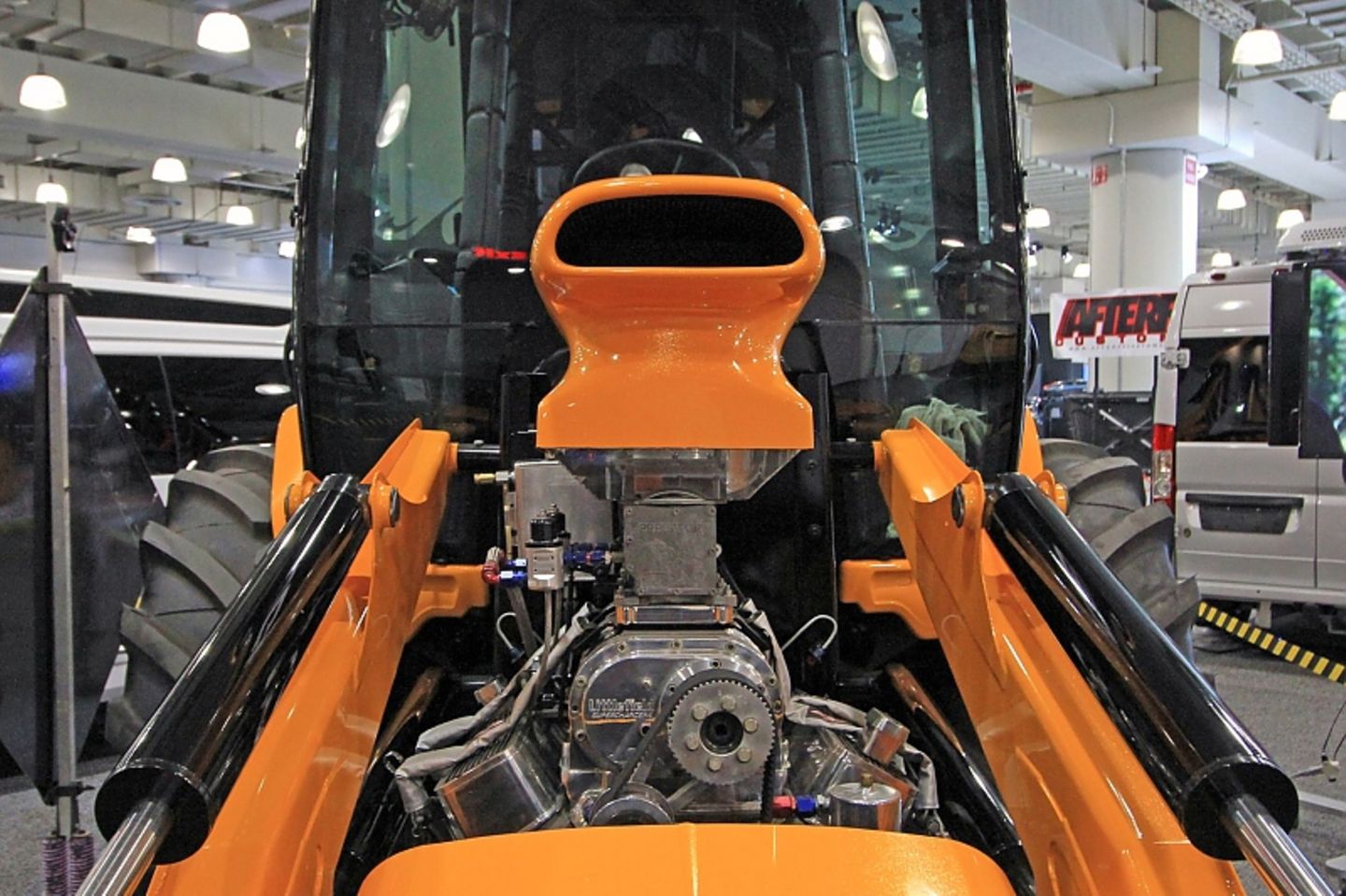 Der Dieselmotor ist 7,4 Liter groß.