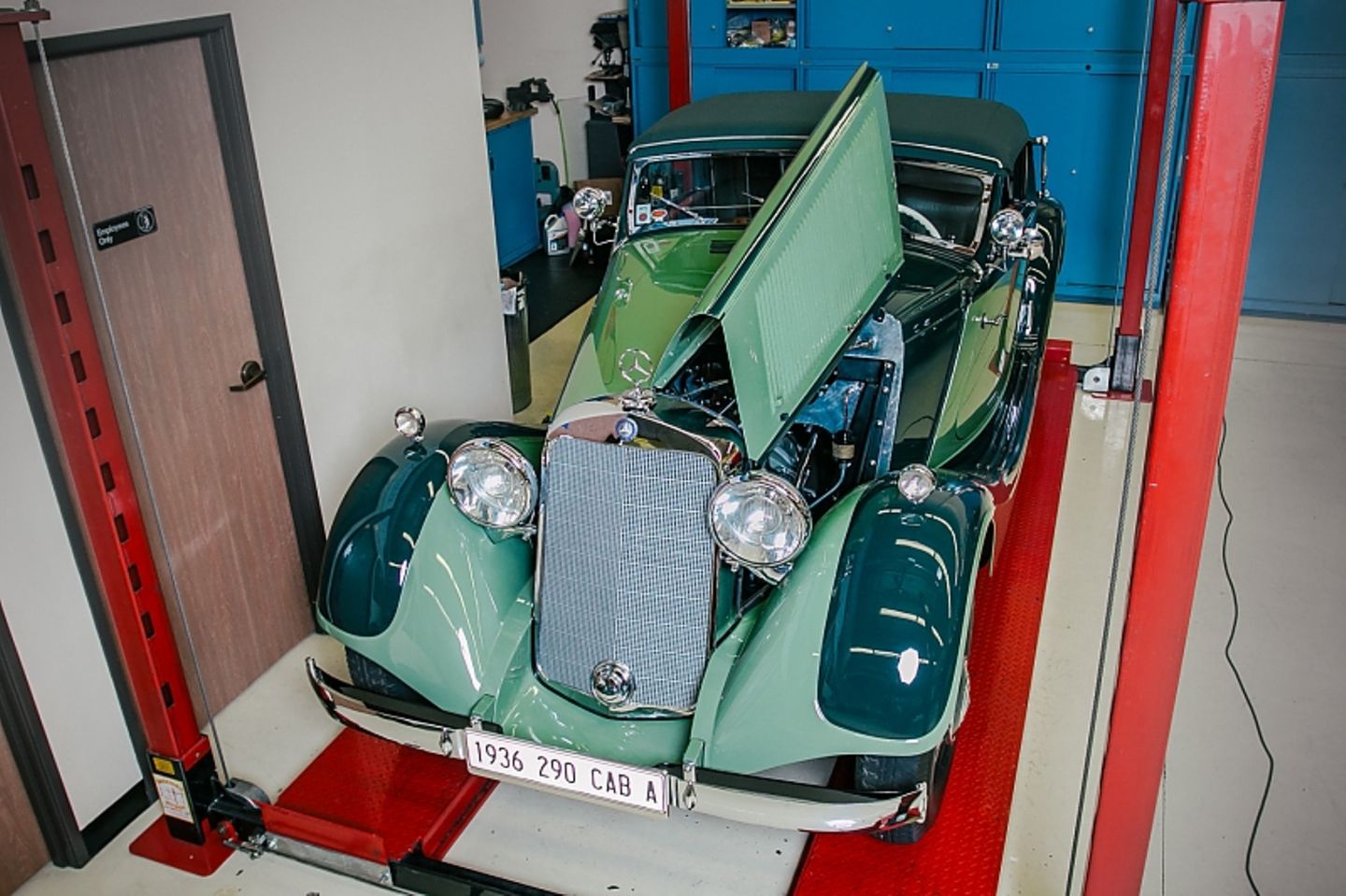 Autosammlung Aaron Weiss - der 290er kommt aus Wiesbaden