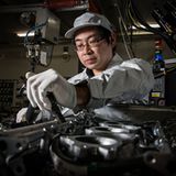 Nach sechs Stunden ist der Motor fertig.