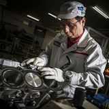 374 Einzelteile müssen verbaut werden.