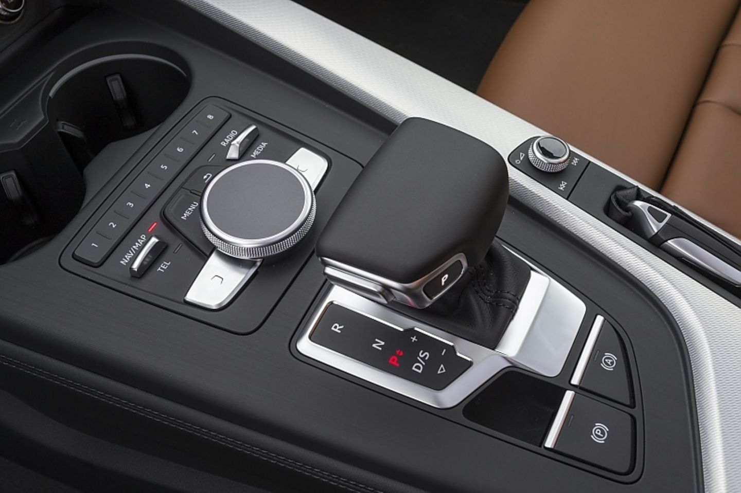 Die Achtgang-Automatik passt gut Audi A4 Allroad Quattro 3.0 TDI