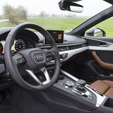 Die digitalen Instrumente sind ansehnlich